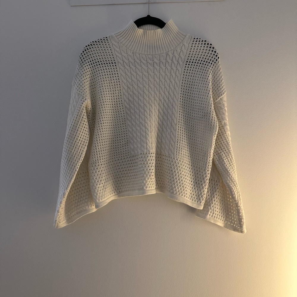Sen cable-knit turtleneck sweatshirt in white, size: 2